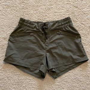 Champion athleisure shorts olive green size medium